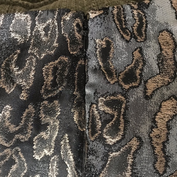 VINCE CAMUTO Sophisticated Women’s Metallic Jacquard Leopard Trouser EUC… - Picture 7 of 11